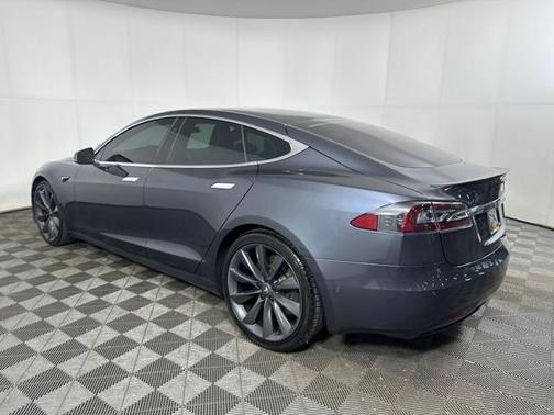 2017 Tesla Model S 75D