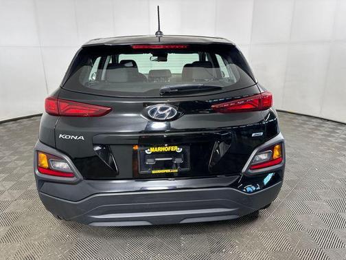 Ultra Black Pearl 2019 Hyundai KONA SE