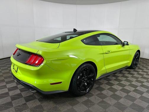 2020 Ford Mustang EcoBoost Premium