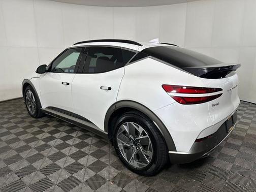 2025 Genesis GV60 Standard AWD