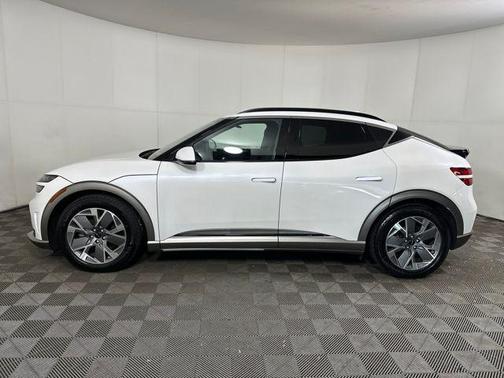 2025 Genesis GV60 Standard AWD