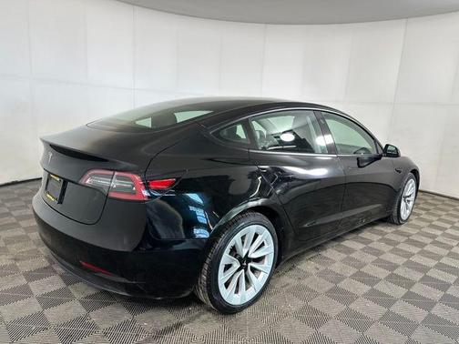2023 Tesla Model 3 Standard Range