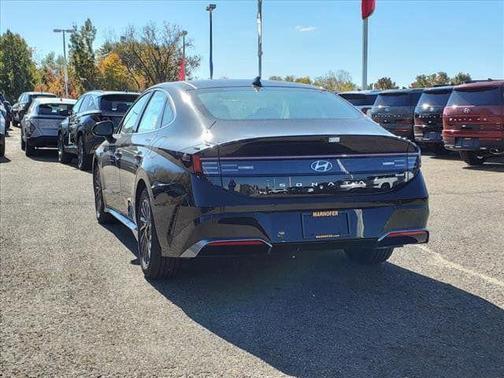2024 Hyundai SONATA Hybrid Limited