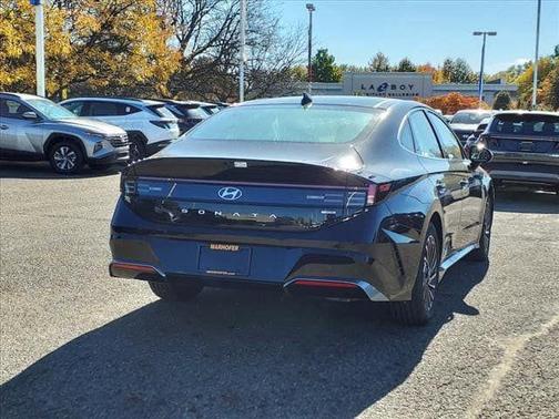 2024 Hyundai SONATA Hybrid Limited
