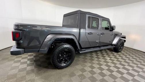 Granite Crystal Metallic Clearcoat 2022 Jeep Gladiator Willys 4x4