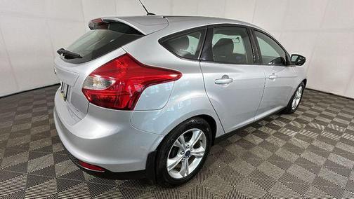 Ingot Silver 2014 Ford Focus SE