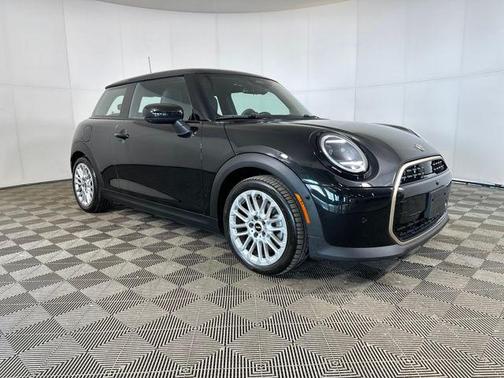 2025 MINI Hardtop Cooper