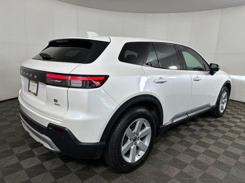 Snowfall Pearl 2024 Honda Prologue EX