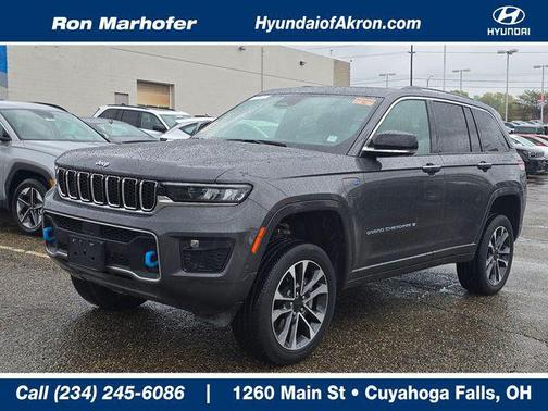 Baltic Gray Metallic Clearcoat 2023 Jeep Grand Cherokee 4xe Overland