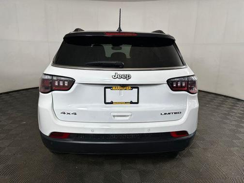 Bright White Clearcoat 2024 Jeep Compass Limited