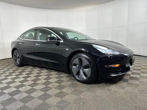 2019 Tesla Model 3 Standard Range Plus