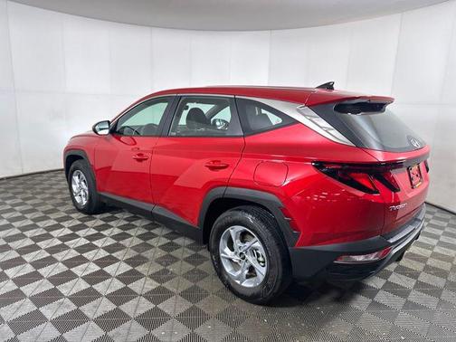 2023 Hyundai TUCSON SE