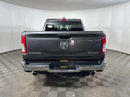 Granite Crystal Metallic Clearcoat 2024 RAM 1500 Big Horn/Lone Star