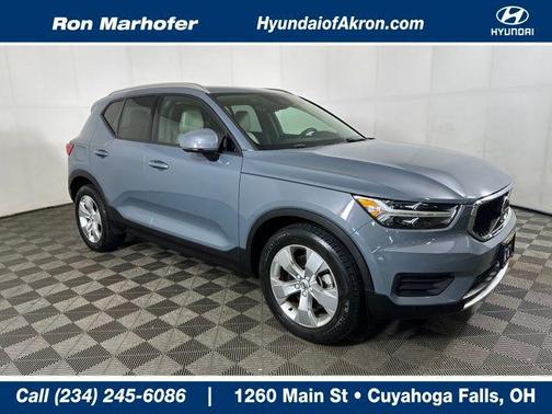 Thunder Grey Metallic 2020 Volvo XC40 T5 Momentum