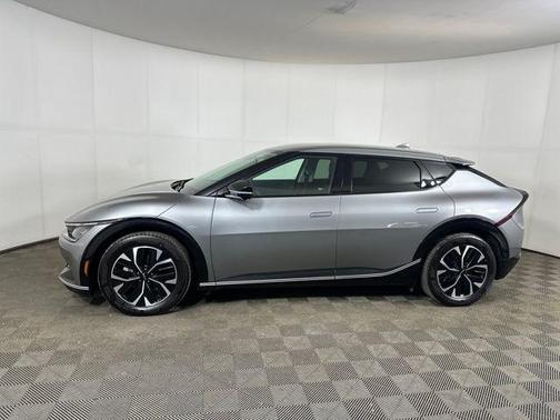 2022 Kia EV6 Wind