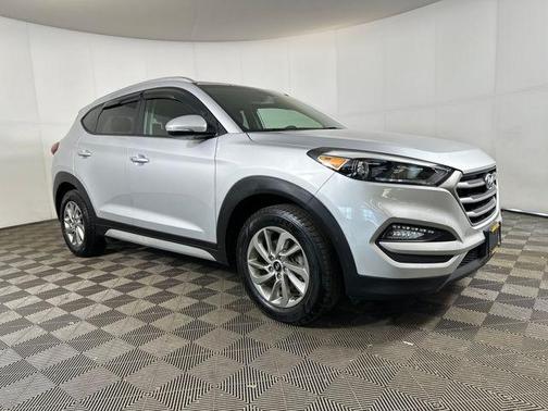 2017 Hyundai TUCSON SE Plus