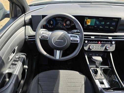 2025 Hyundai SANTA CRUZ SE