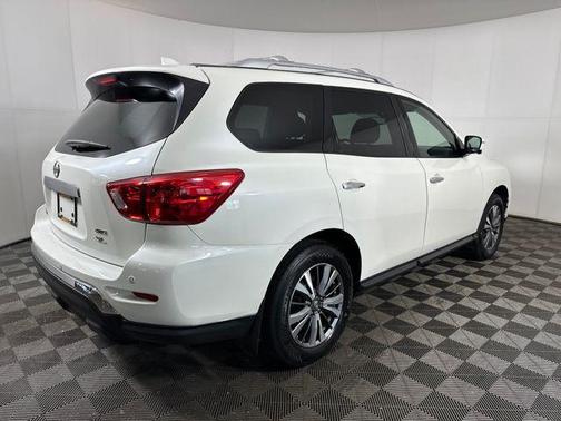 2020 Nissan Pathfinder SL 4WD