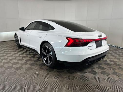 2022 Audi e-tron GT Premium Plus