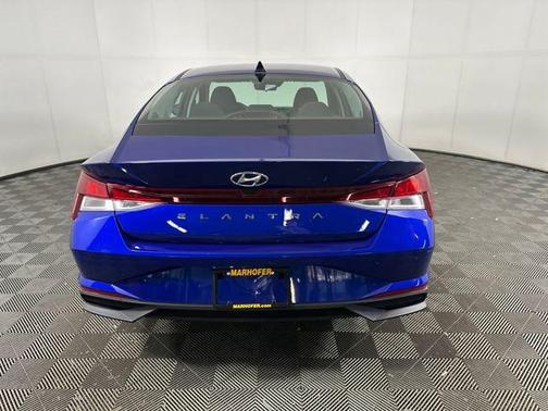 2023 Hyundai ELANTRA SE