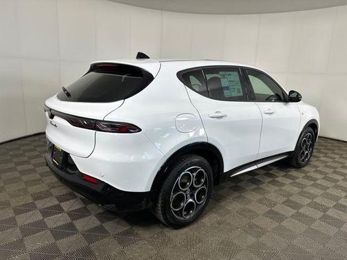 Alfa White 2024 Alfa Romeo Tonale Ti EAWD