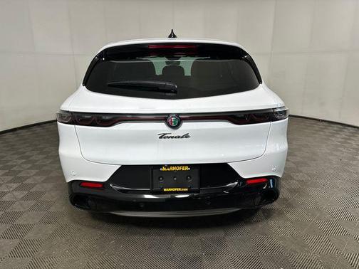 Alfa White 2024 Alfa Romeo Tonale Ti EAWD