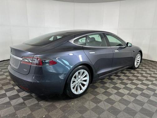 2018 Tesla Model S 75D