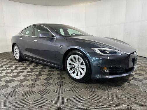 2018 Tesla Model S 75D