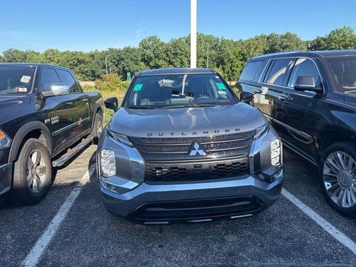 2024 Mitsubishi Outlander SE Black Edition S-AWC