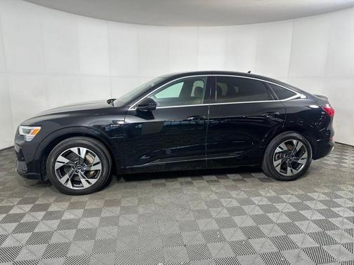 2022 Audi e-tron Sportback S line Premium Plus