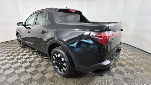 Phantom Black 2025 Hyundai SANTA CRUZ SEL