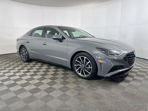 2022 Hyundai SONATA Limited