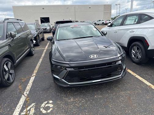 2025 Hyundai SONATA SE