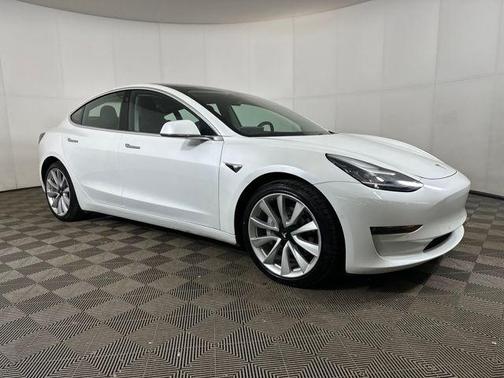 2018 Tesla Model 3 Long Range