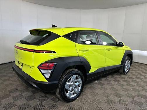 2024 Hyundai KONA SE