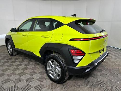 2024 Hyundai KONA SE