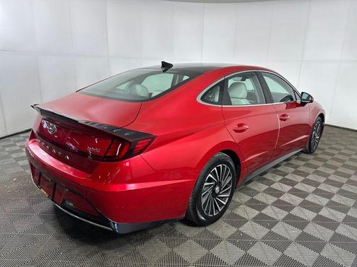 2021 Hyundai SONATA Limited 2.0T