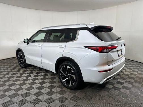 2024 Mitsubishi Outlander SEL Platinum Edition S-AWC