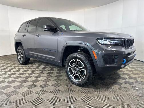 2022 Jeep Grand Cherokee 4xe Trailhawk