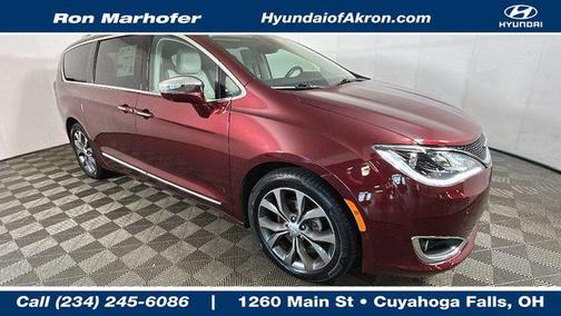 Velvet Red Pearlcoat 2017 Chrysler Pacifica Limited