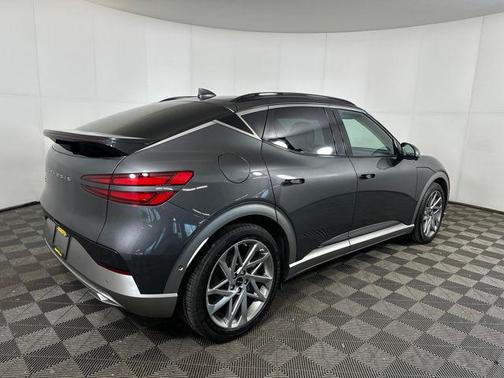 2023 Genesis GV60 Advanced AWD