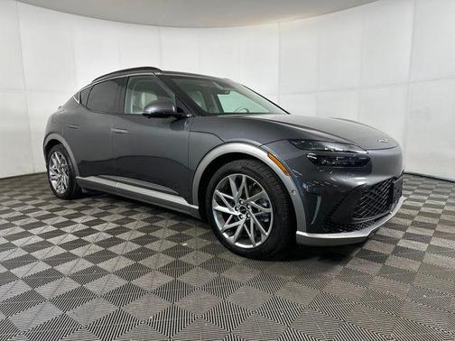2023 Genesis GV60 Advanced AWD