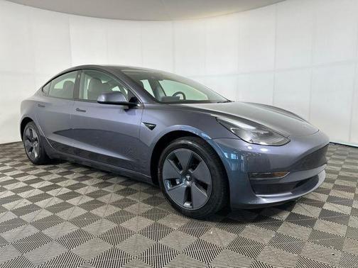 2023 Tesla Model 3 Standard Range