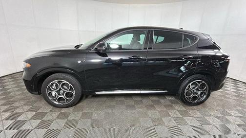 Alfa Black 2024 Alfa Romeo Tonale Ti EAWD