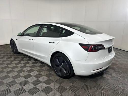 2023 Tesla Model 3 Standard Range