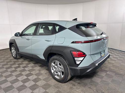 2024 Hyundai KONA SE