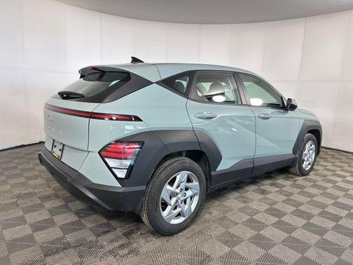 2024 Hyundai KONA SE