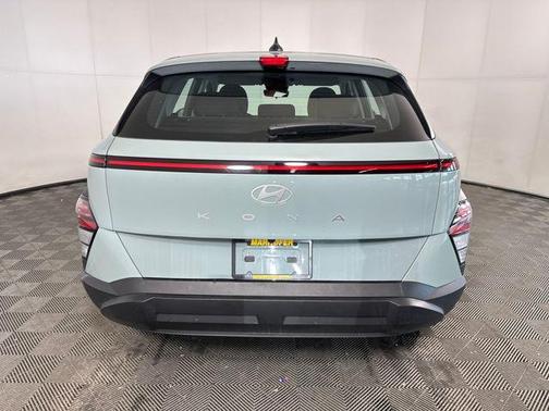 2024 Hyundai KONA SE