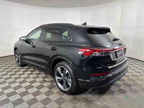 2024 Audi Q4 e-tron Prestige 55 quattro