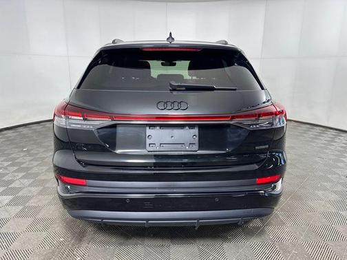 2024 Audi Q4 e-tron Prestige 55 quattro